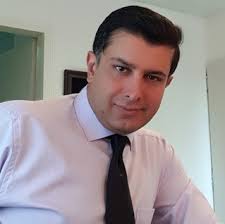 دکتر علی آرام نیا