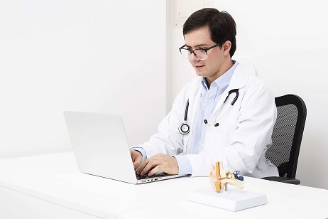 دکتر معتبر جراح پلاستیک